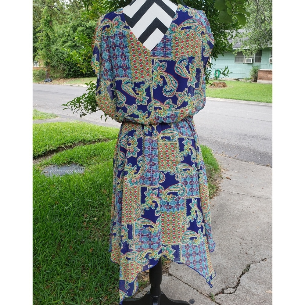 Dress - Picture 2 of 3